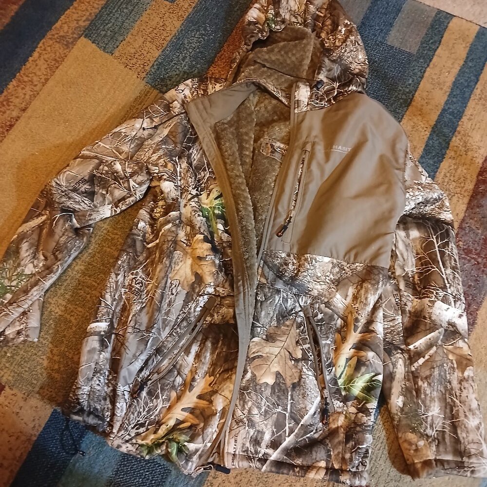 Habit Hunting jacket new